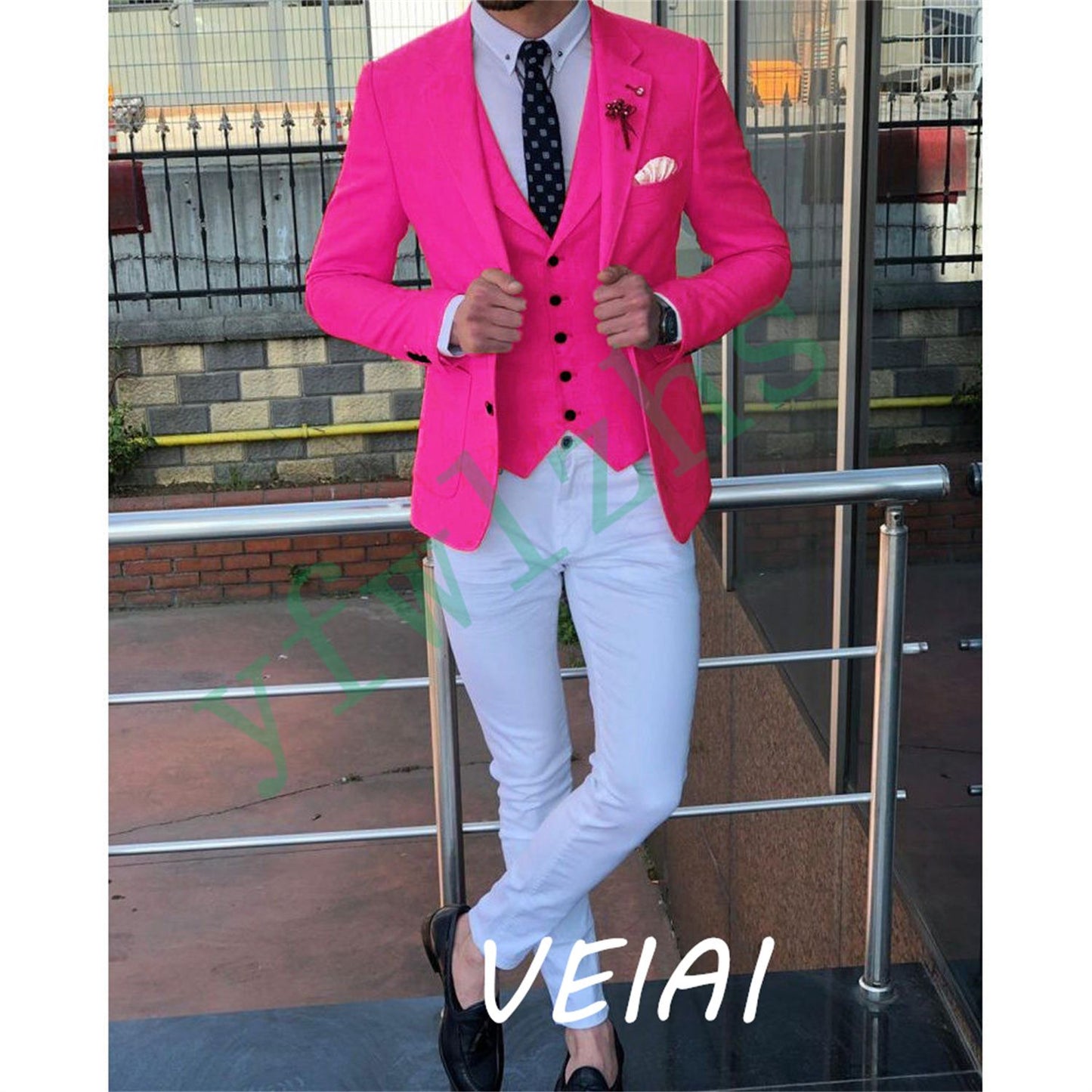 CustomizedNew Arrival Two Buttons Groomsmen Notch Lapel Groom Tuxedos Men Suits Wedding/Prom Best Man Blazer ( Jacket+Pants+Vest