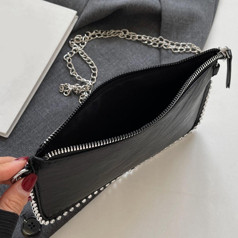 Women's retro classic bead chain design elegant and exquisite crossbody bag solid color commuting envelope bag.