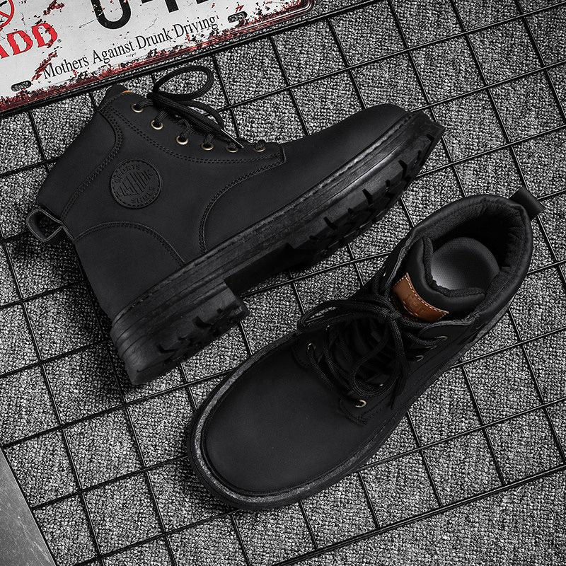Botas masculinas de cano alto para as quatro estações, sapatos de trabalho ao ar livre antiderrapantes e confortáveis, botas amarelas de couro casuais britânicas da moda