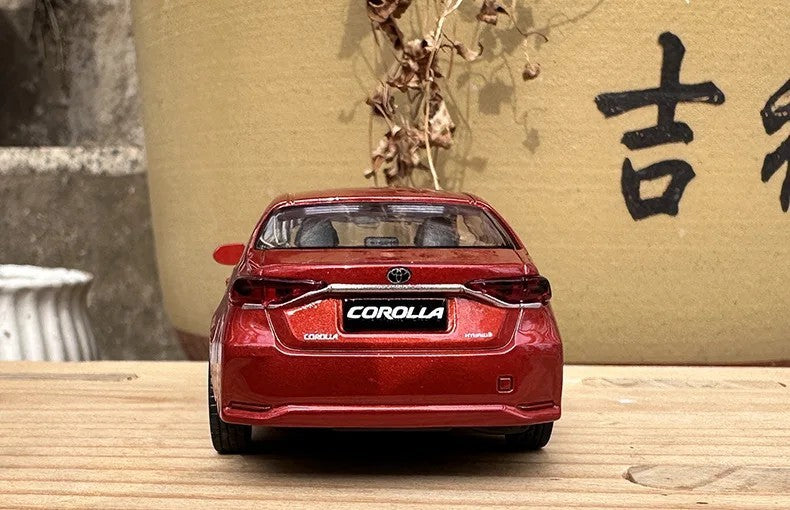 1:43 Corolla Liga Carro Modelo Diecasts & Veículos de Brinquedo Modelo de Escala Em Miniatura Para Crianças Coleção Enfeites Presentes de Aniversário