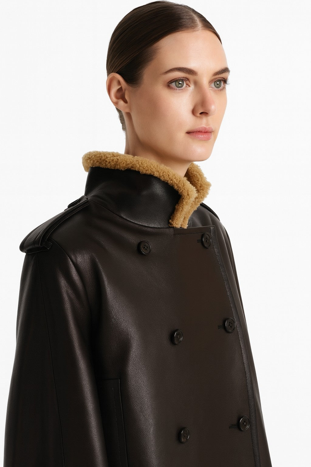 The 2026 new women's leather jacket with a long black collar and lambskin design is of high quality