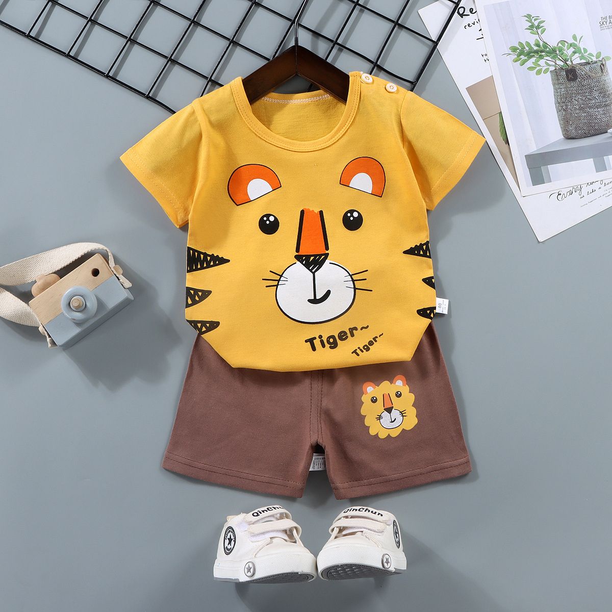 Conjuntos Infantis Mãe e Filhos Roupas Menino Menina Camiseta Shorts 2PÇS Verão Algodão Manga Curta Roupas de Bebê Infantil Terno