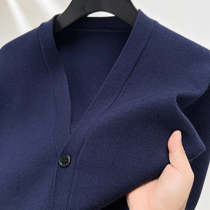 Designer Quality Men's V-Neck Knit Cardigan Autumn Winter New Solid Color Double Pocket Sweater Coat Casual Commute Menswear Top