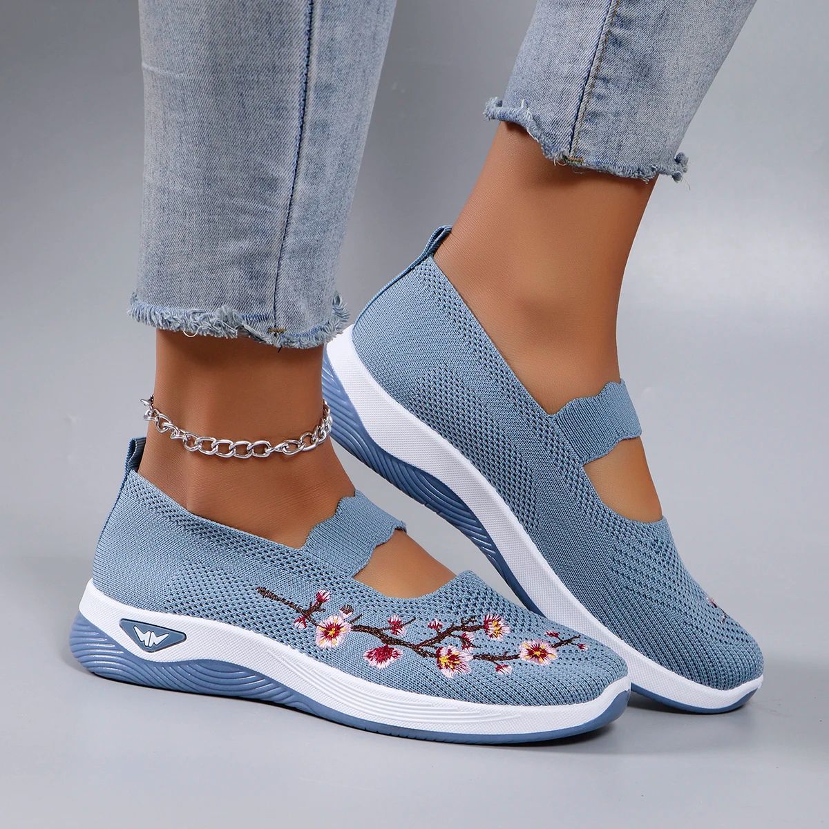 Women's Summer Casual Sneakers - Breathable Mesh Flats for All-Day Comfort