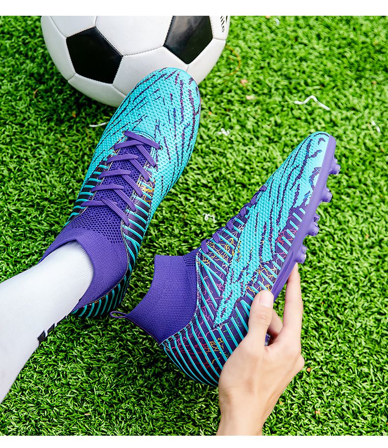 Men Light Soccer Shoes Size 35-45 Boys Soccer Shoes Football Boots High Ankle Kids Cleats Training Sport Sneakers Football Shoes