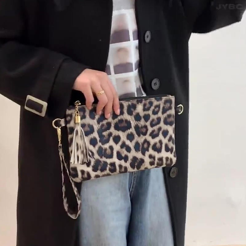 Women Clutch Bag Leopard Print Long Wallets Female Fashion Design PU Leather Wallet Messenger Bag Ladies Elegant Handbag 2025