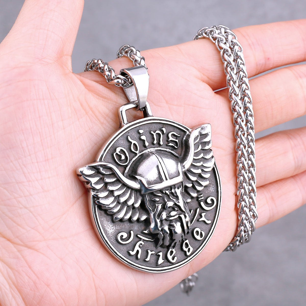 Colar Nórdico Vikings Árvore da Vida Odin Vários Homens Amuleto Celta Pingente Aço Inoxidável Charm Vintage Joias Punk Atacado
