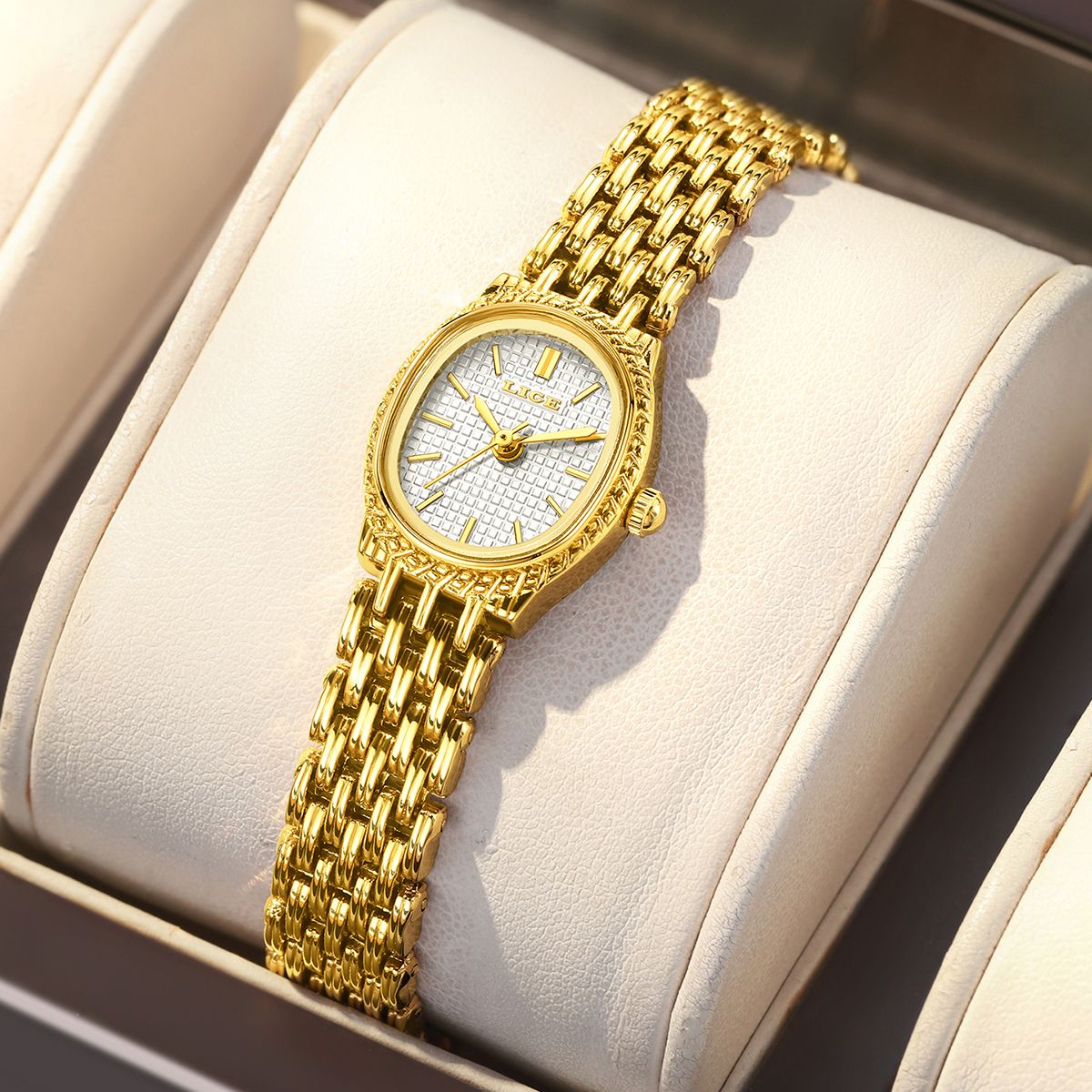 LIGE Golden Women Wristwatch Small Dial Ladies Gold Watch Bracelet Jewelry Quartz Lady Watch Compact Stylish Luxury Women Watch