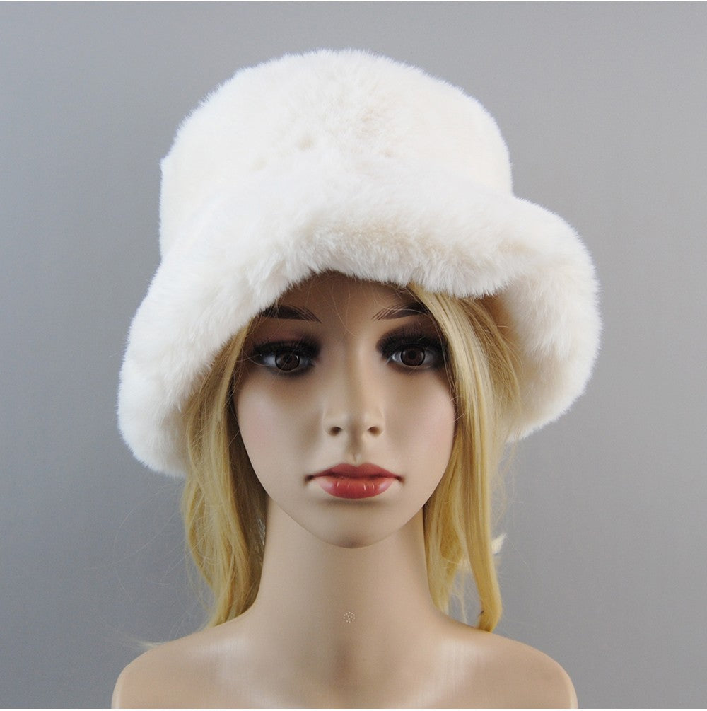 Chapéus de pele de coelho falso supermacios estilo novo 2025, forro de algodão para mulheres, gorros de esqui de moda russa quentes, cor sólida de pelúcia