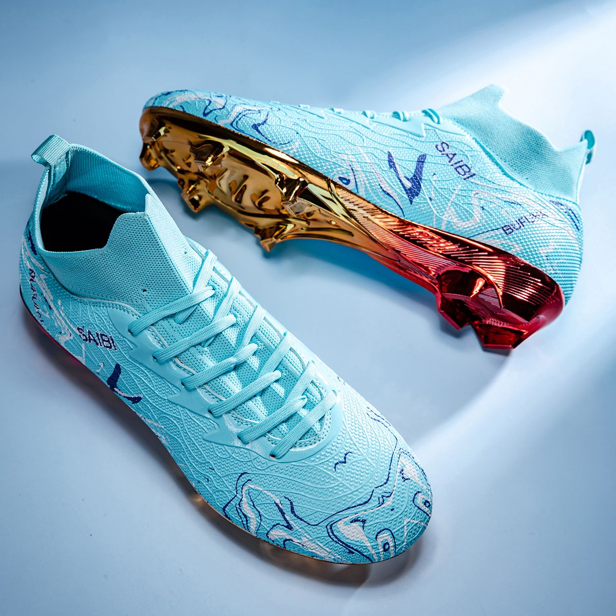 Premium Football Boots Feature Gold Plated Metal SG Studs For Professional Training and Competition Unisex Soccer Cleats