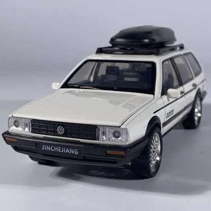 1:32 VolksWagenwerk Santana Wagon Liga de Metal Fundido Modelo de Carro Clássico Puxar Para Trás Brinquedo Infantil Carros Miniatura Enfeites Presentes