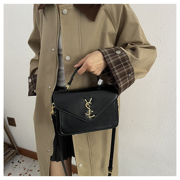 2025 New Retro Small Square Bag Leisure Bag Single Shoulder Crossbody Bag Versatile Commuter Postman Bag