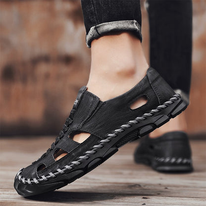 2025 New Men's Handmade Leather Sandals Flat Sandals Fashion Men's Suitable for Beach Vacation Summer Brown Non-slip Sandals