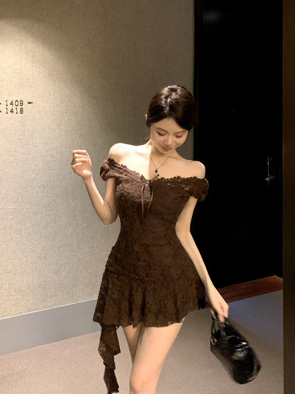 V Neck Lace Trim Shift Dress Women Summer Modern Heritage Aesthetic Youthful Chic Figure Flattering Day to Night Dress