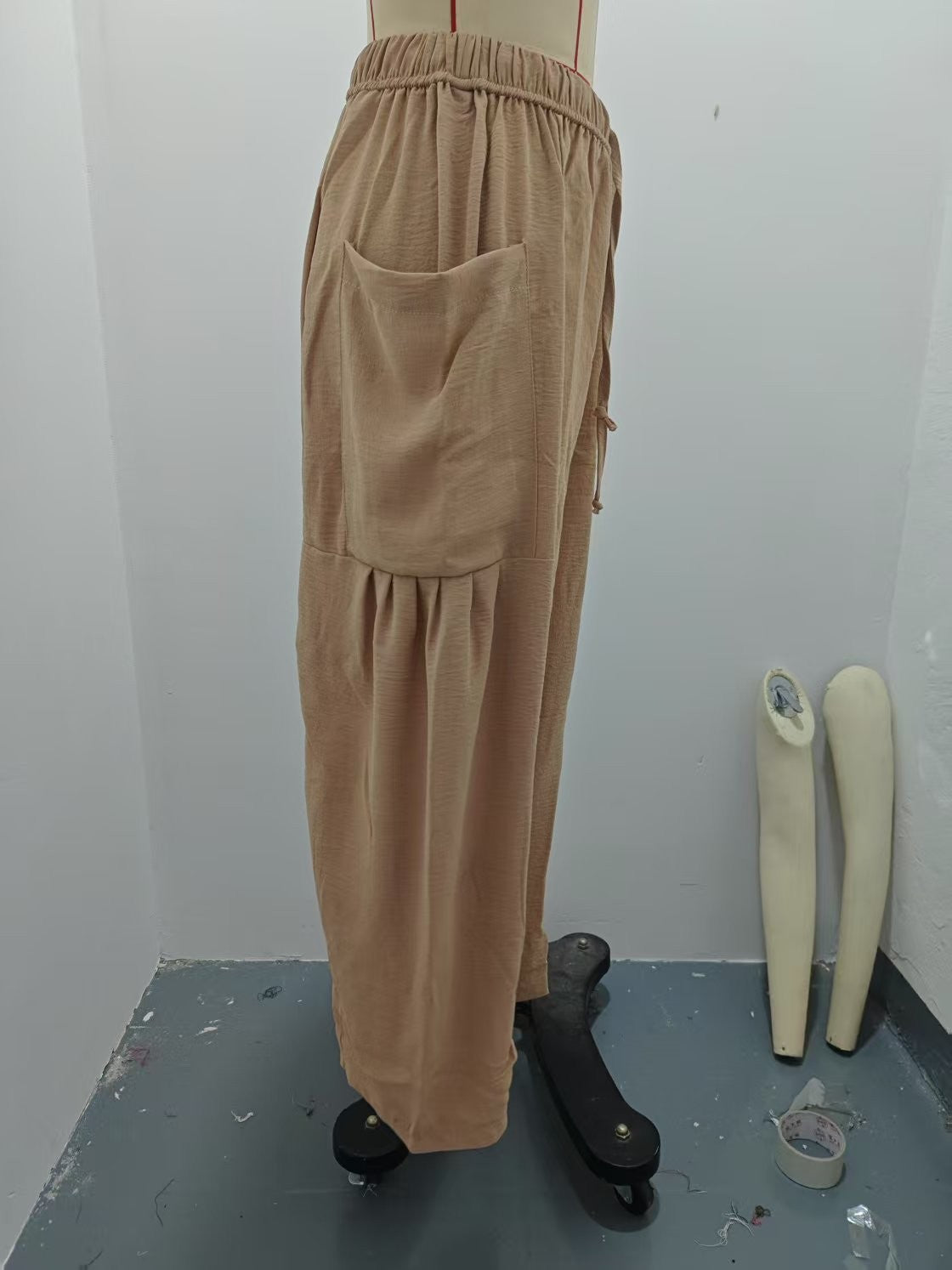 Women's Stretched-waist Pleated High-waisted Wide-leg Trousers Spring Autumn Fashion Cotton Linen Pocket Casual Trousers Woman