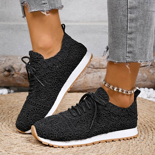 New Sneakers For Women Breathable Fashion Trainers Plus Size Women Sneakers Mesh Fabric Lace Up Women Shoes Female Footwear
