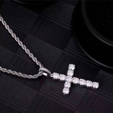 Iced Out Crystal Zircon Cross Pendant Necklace Silver Plated Twisted Chain Necklaces For Men Women?With a complimentary gift