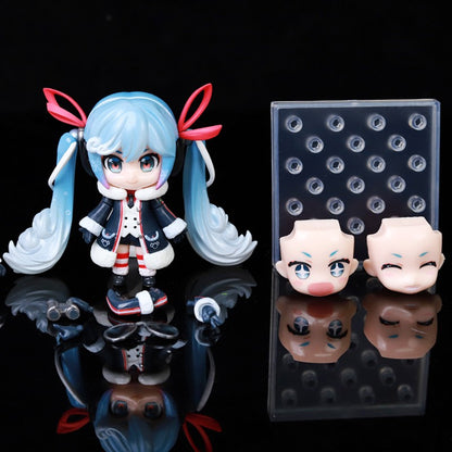10cm/3.94in #1939 Hatsune Miku Figura de Anime 15º Aniversário Strawberry Miku Boneco de Ação #1940 Miku Coleção Modelo Boneca Brinquedos
