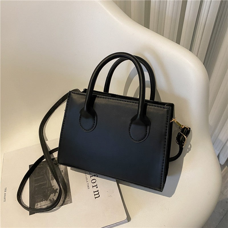 Versatile Black Small Square Bag Fashion Version Simple Tote Bag Women's Daily Single Mobile Phone Handbag Shoulder Cross Bags