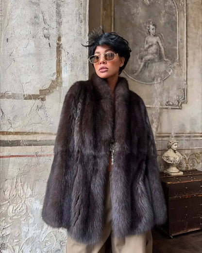 Lady Faux Fur Short Coat Women Lapel Hidden Button Full Sleeve Loose Warm Outwear 2025 New Winter Office Commute Overcoat New