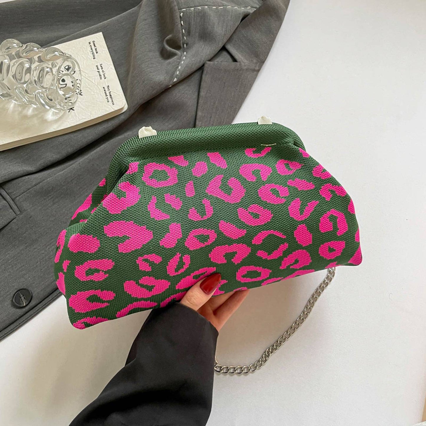 Dopamine Leopard Print Clutch Bag with Detachable Strap Leopard Crossbody Bag Women's Fashion Handbags for Women and Girls