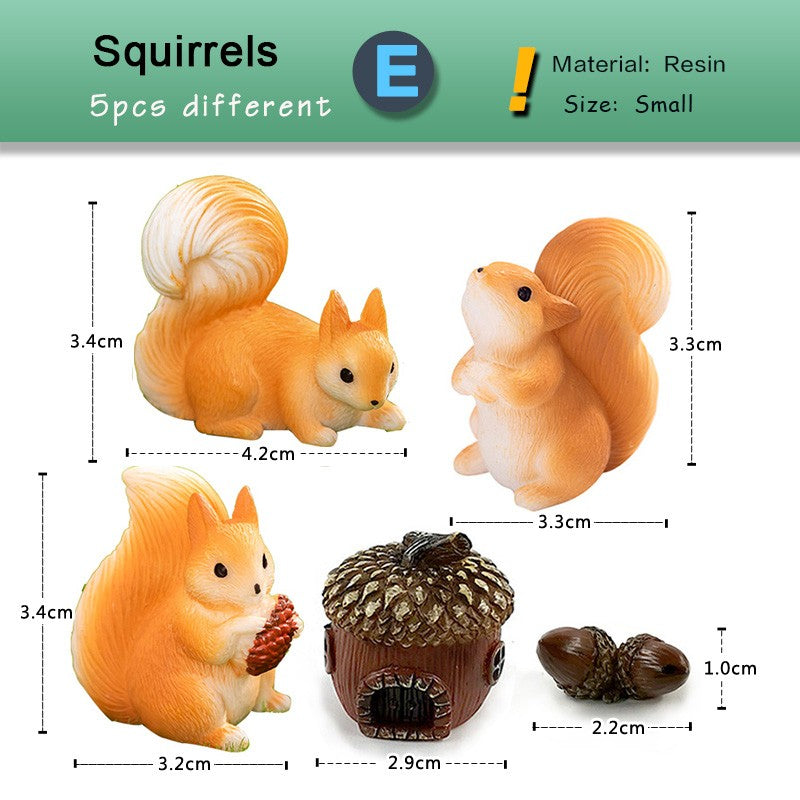 Squirrel Pine cone Leaf Figurine Cartoon Simulated Animal Model Resin Craft Home Miniature Fairy Garden Decoration Accessories