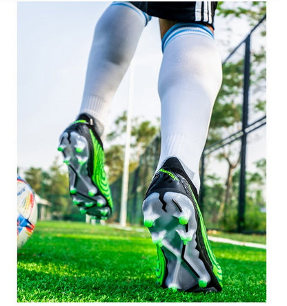 New Men Soccer Shoes Grass Professional Training Football Shoes Society Cleats Football Field Boots Fast Indoor Sneaker Non Slip
