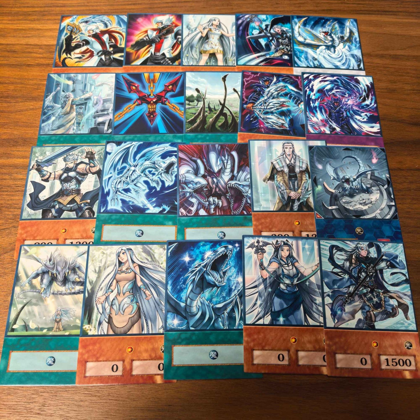 100 unidades Yu-Gi-Oh Anime Style Cards Olhos Azuis Estilo KAIBA Yugioh DUAL MONSTER Clássico Proxy DIY Card Presente Infantil