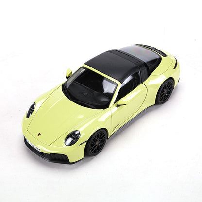 Em estoque Maisto 1:18 Porsche 911 Targa 4 GTS (992.2) com janelas em liga, miniatura Diecast, modelo totalmente aberto, brinquedos personalizados e presentes