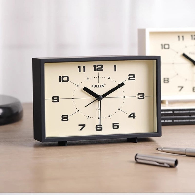 1PC Retro Small Alarm Clock Desktop Ornament Elderly Silent Square Living Room Table Clock Desktop Home Decoration