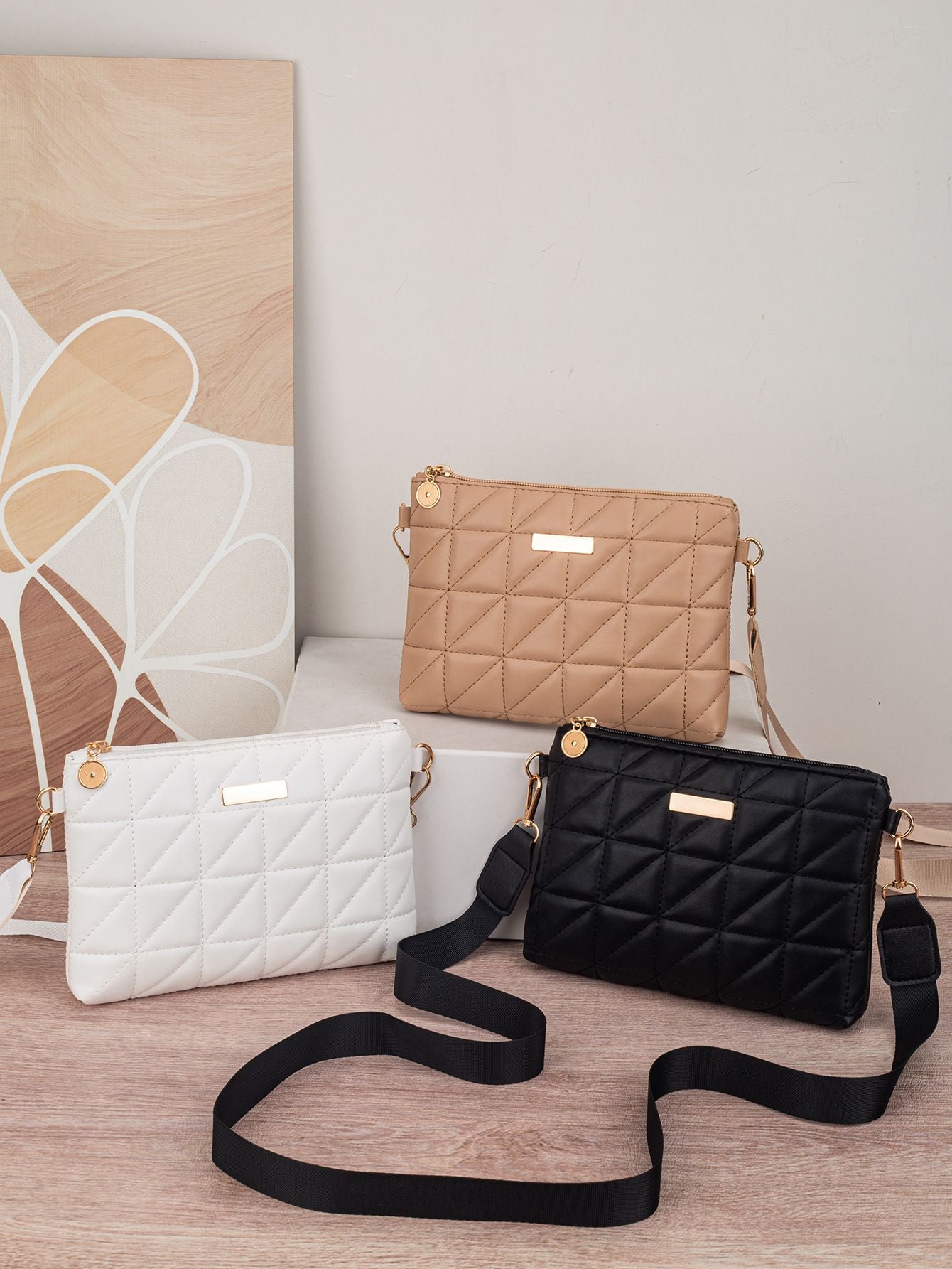 Small square handbag, mini phone bag, new style bag, compact embroidery, fashionable ladies' coin purse triangle