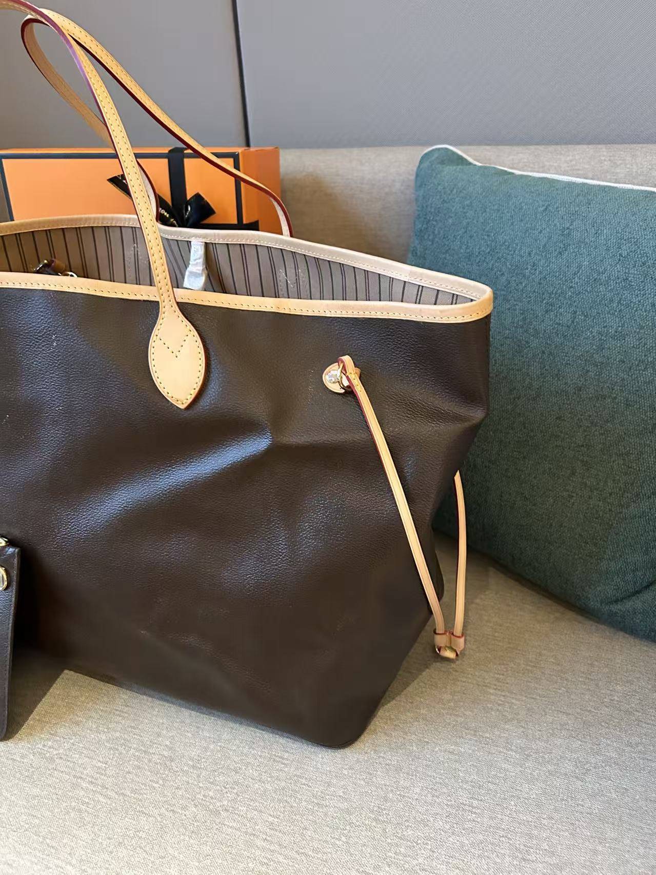 2025 Luxury Shoulder Bag with Original Logo Women's Classic Canvas Shopping Bag Fashion Designer Brand Handbags Adjustable Strap