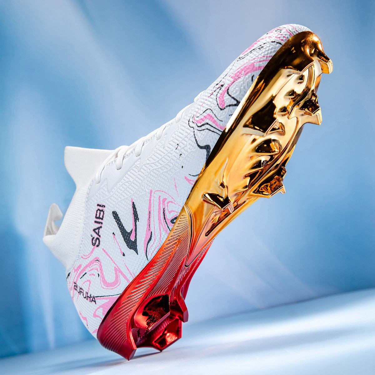 Premium Football Boots Feature Gold Plated Metal SG Studs For Professional Training and Competition Unisex Soccer Cleats