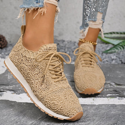 New Sneakers For Women Breathable Fashion Trainers Plus Size Women Sneakers Mesh Fabric Lace Up Women Shoes Female Footwear