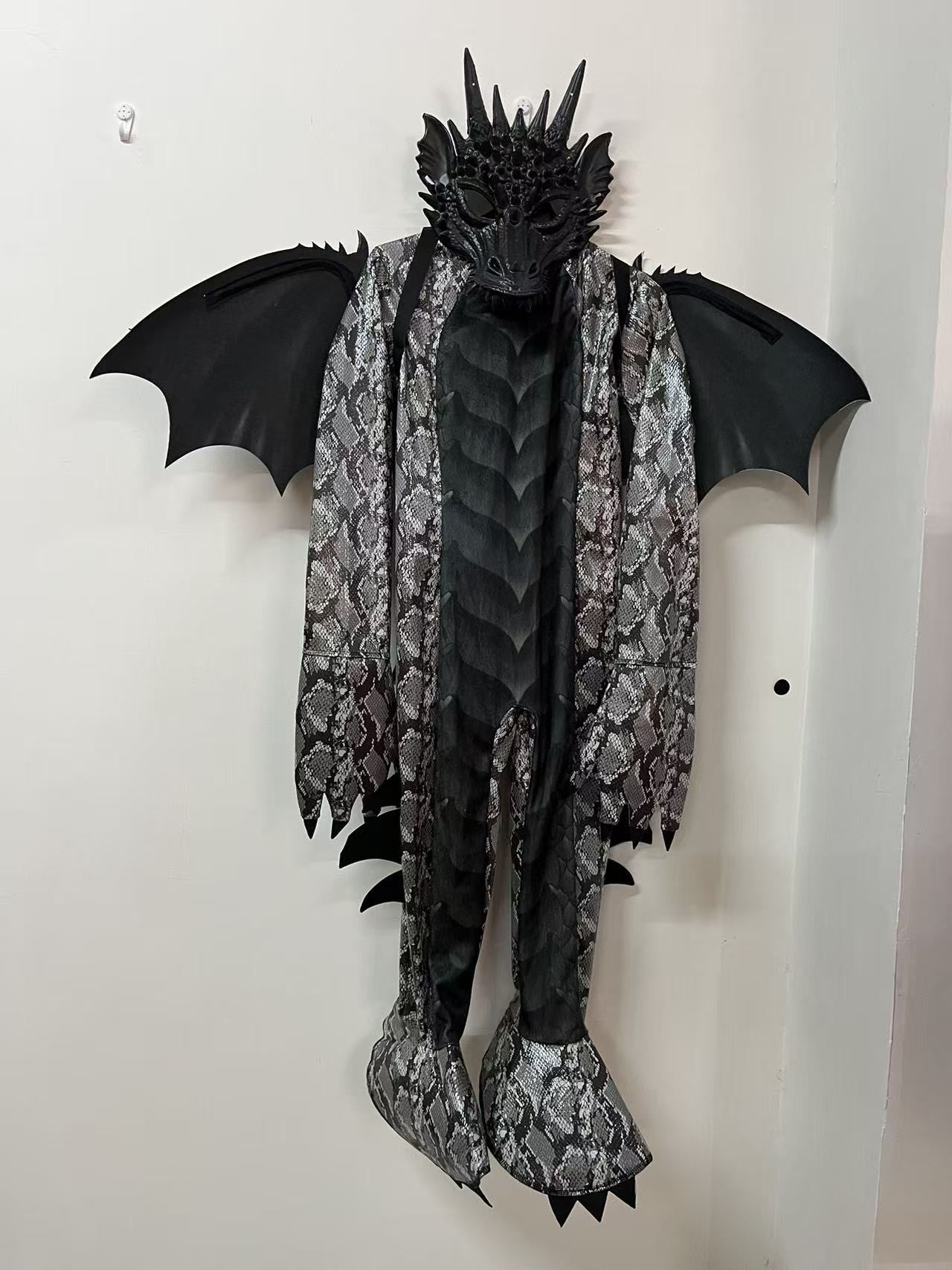 2025 New Arrival Dragon Jumpsuit With Wing And Mask Halloween Outfit Child Boys Black Blue Dragon Costume Halloween Dress Up