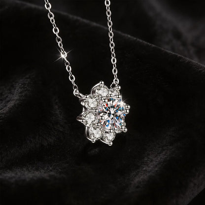 HHIOK GRA VVS1 Moissanite Sunflower Necklace S925 Silver Pendant Sparkling Diamond Ladies' Anniversary Exquisite Jewelry Gift