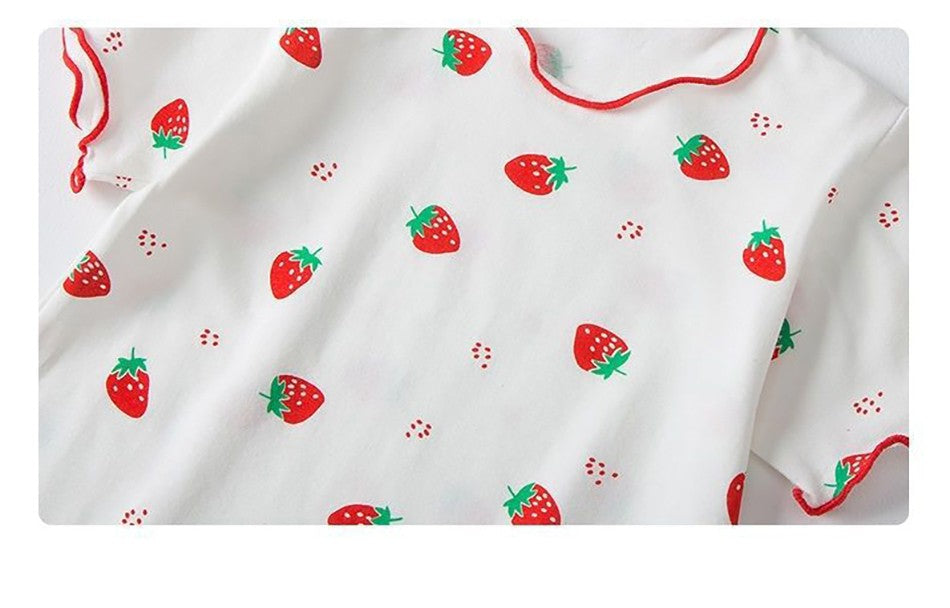 Girls Summer Pajama Sets Stylish Cartoon Pattern Printing Short Sleeve Top and Pants Made from Luxurious Cozy Ice Silk Material