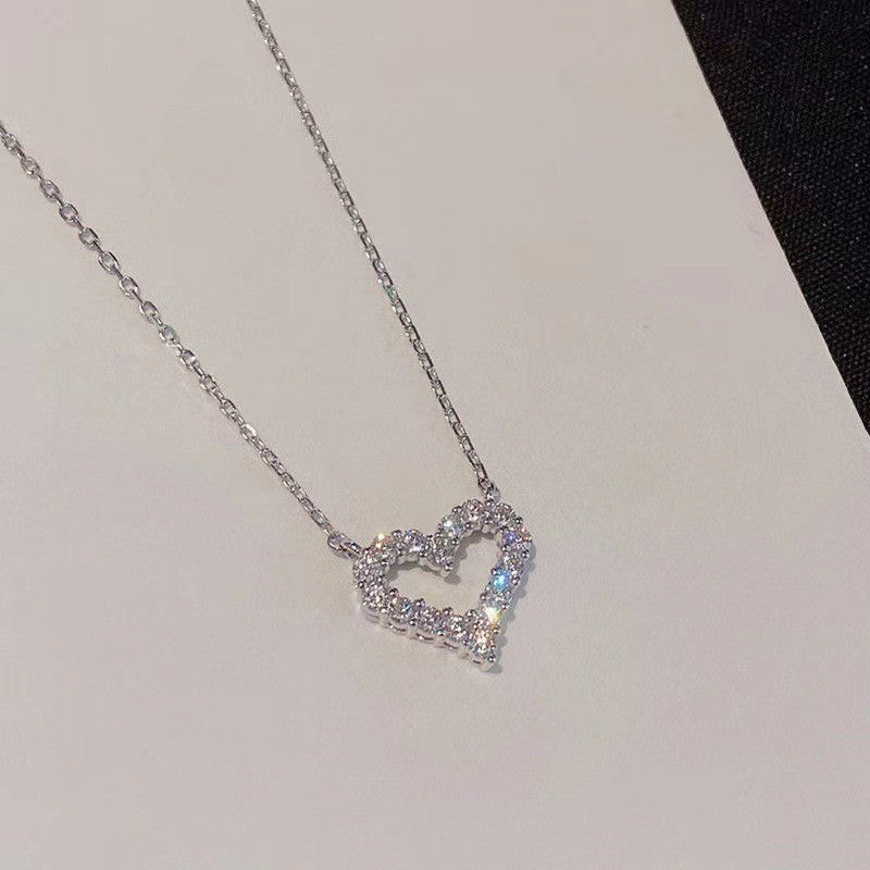 9 Peças Colares Simples Tipo Choker para Mulheres Moda Coração Amor Estrela Pingente Colar Camadas Joias Presente Europeu e Americano 2024