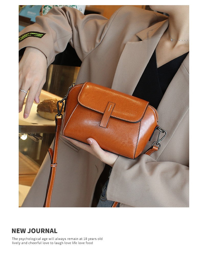Oil Wax Cowhide Genuine Leather Crossbody Small Bag for Women Fashionable Versatile Shoulder Shell Handbag Lady Casual Phone Bag