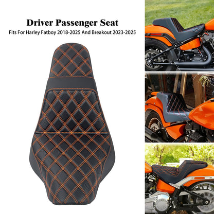 Banco do passageiro do motorista de duas pessoas da motocicleta Selim do piloto Banco dianteiro e traseiro para Harley Softail Fat Boy 2018-2025 Breakout FXBR 2023-25