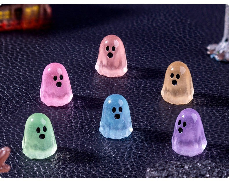 10/20/50pcs Luminous Ghost Figures Glowing At Night Action Figure Mini Micro Landscape Miniatures Halloween Decoration Gifts