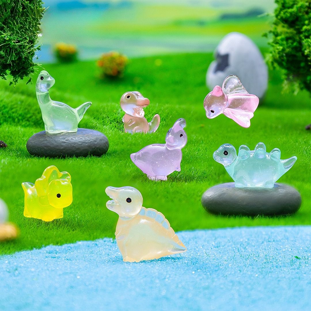 10-100PCS Creative Glow in The Dark Dinosaur Figurines Luminous Mini Resin Dinosaurs Toys for Christmas Fairy Garden Decor Gifts