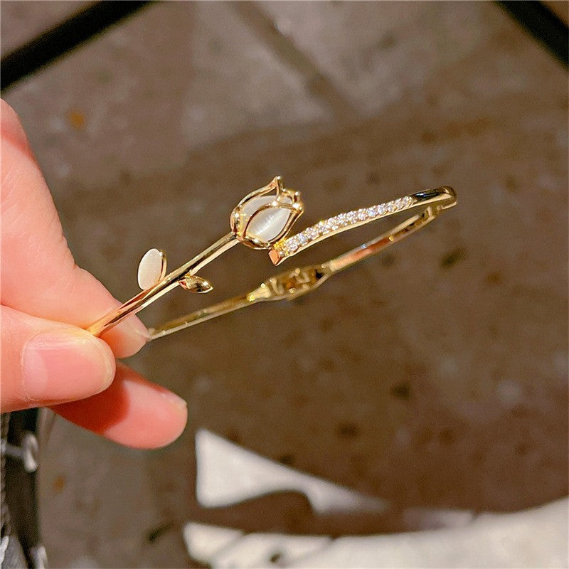 Pulseira de Tulipa de Opala Requintada com Zircônia para Mulheres Acessório Diário Personalizado da Moda Joias para Festas Presentes de Aniversário