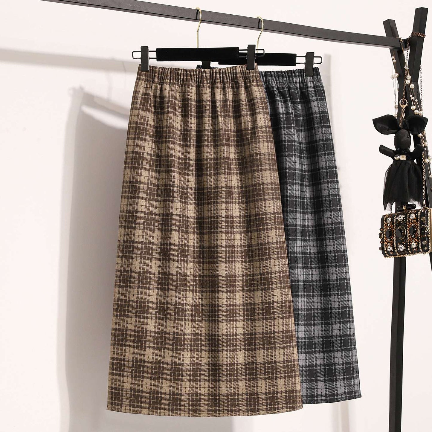 Plus Size Skirt Women 2024 Autumn Winter High Elastic Waist A Line Gray Or Khaki Plaid Skirt Korean Casual Long Skirts Womens