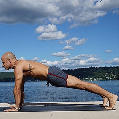 Men Gym Fitness Shorts Bodybuilding sports Jogging shorts Male 2022 Summer Cool Breathable Mesh The big size casual men Shorts