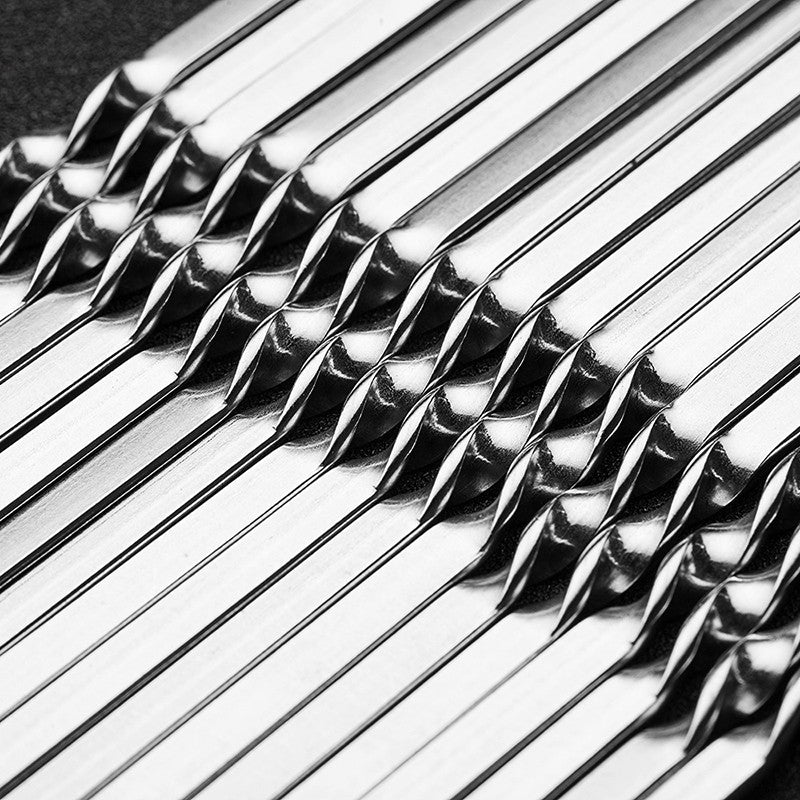 50Pcs Espeto de Churrasco de Aço Inoxidável Portátil Reutilizável com Tubo Espeto de Kebab de Ferro para Ferramentas de Acampamento e Piquenique ao Ar Livre