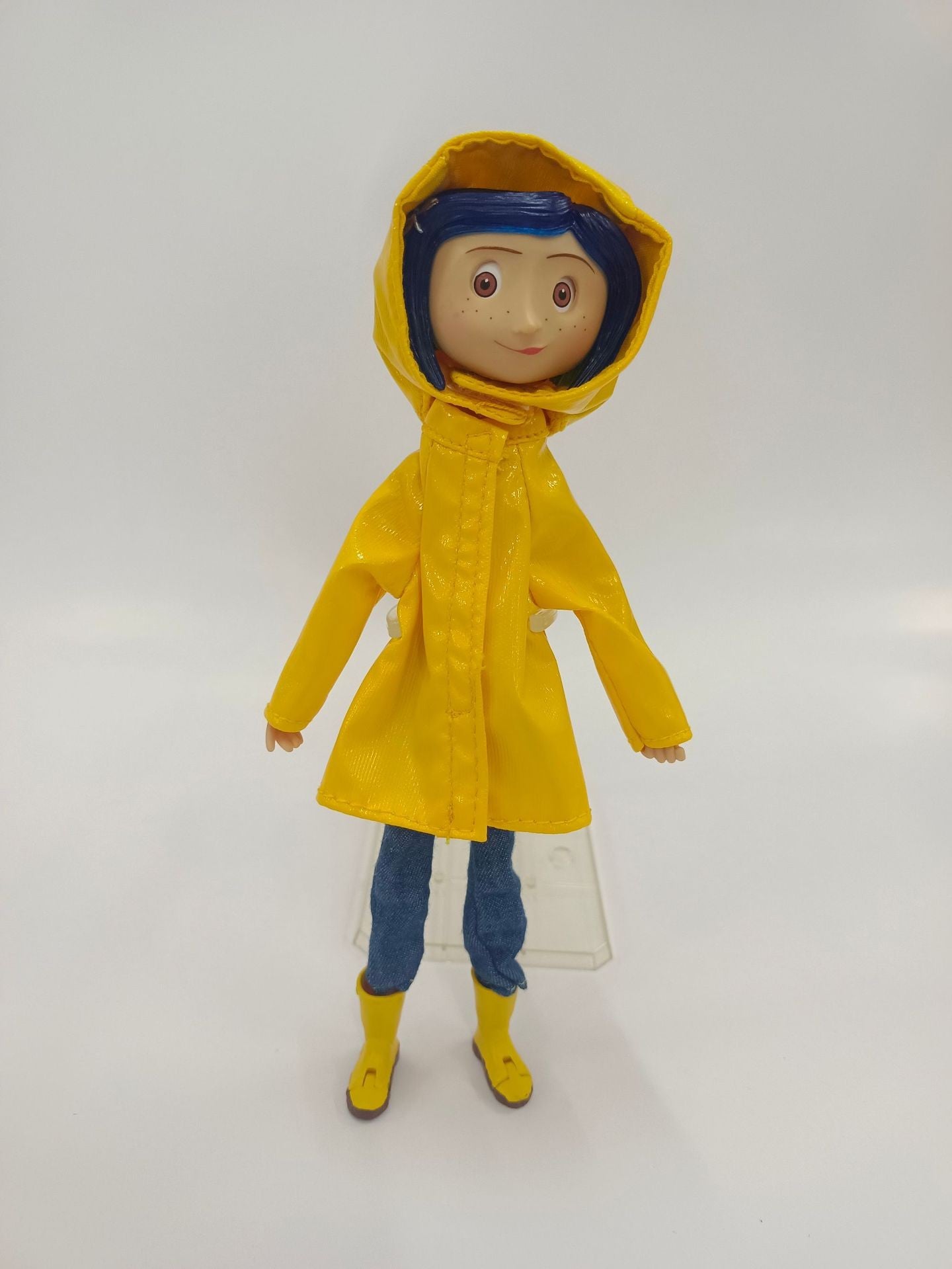 Neca Anime Coraline Doll Articulated Anime Figure Raincoat Sweater In Striped Shirt Toy La Girl Decoration Model Bithday Gifts