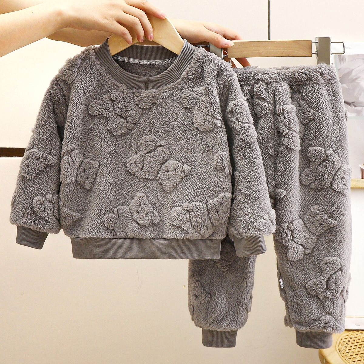 Conjunto de Pijama Infantil Quente Outono e Inverno Meninos e Meninas Roupas Grossas para Casa Roupas de Bebê de Pelúcia Roupas Infantis