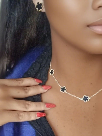 LUXUKISSKIDS Conjunto de Colar e Brincos de Flor Fashion Joias Femininas Aço Inoxidável Concha Branca Trevo Pulseira Acessórios de Joias