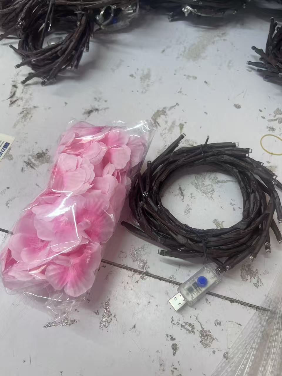 LED Cherry Blossom String Lights USB 8 Modes Artificial Sakura Fairy Vine Light for Bedroom Wall Wedding Party Valentine's Day